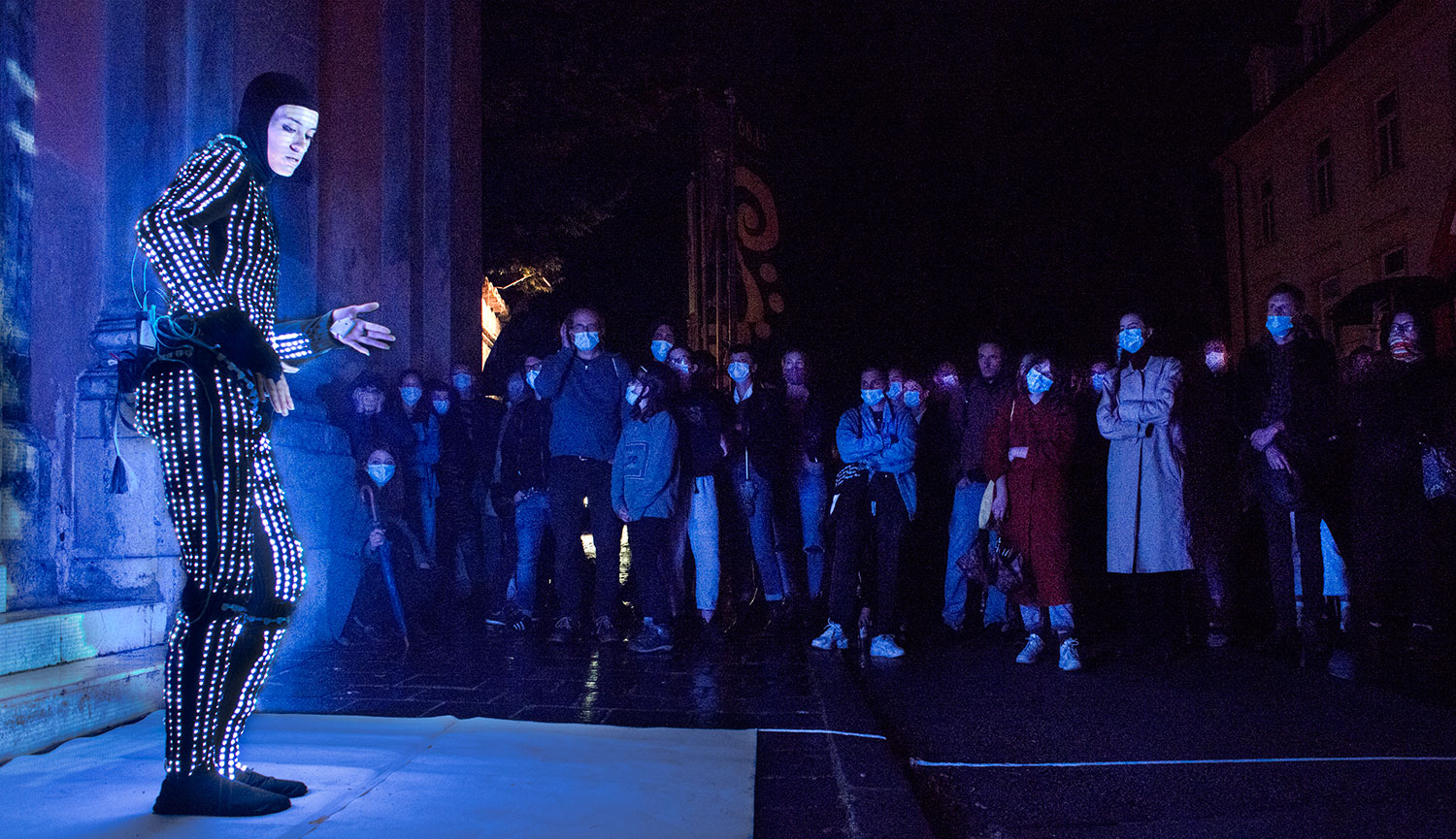 Opening. SVETLOBNA GVERILA Ljubljana 2020. Photo DK (10)